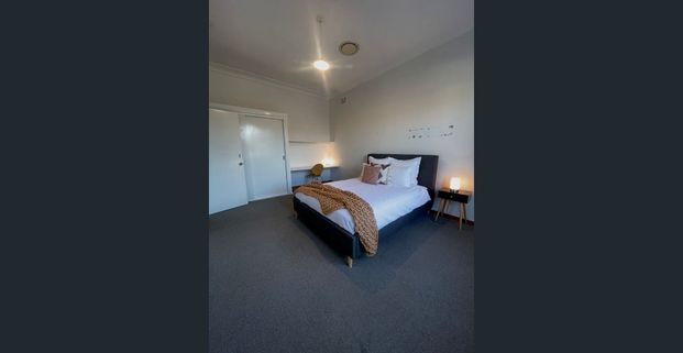 4 bedroom student accommodation!! - Photo 1