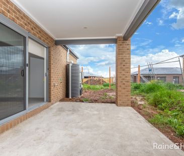 18 Fragrant Crescent, Diggers Rest, VIC 3427 - Photo 4