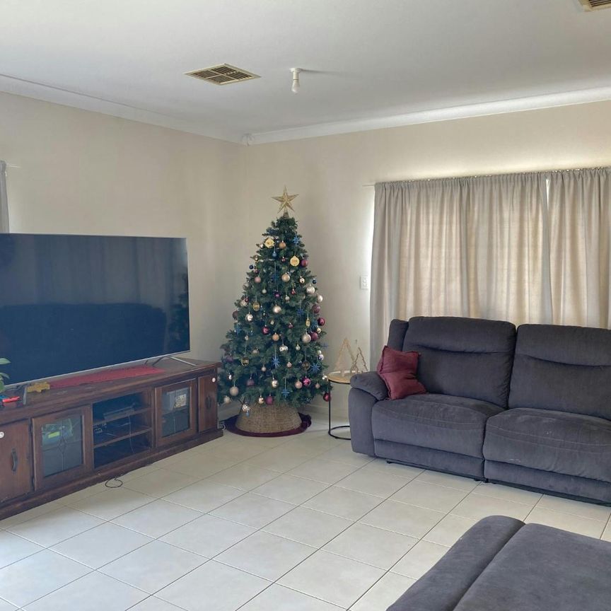 27 Phillips Street - Photo 1