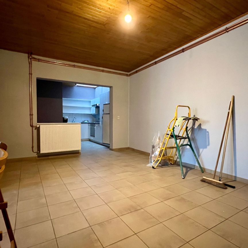 Gesloten bebouwing met 3 slaapkamers & inpandige garage centrum Eeklo - Foto 1