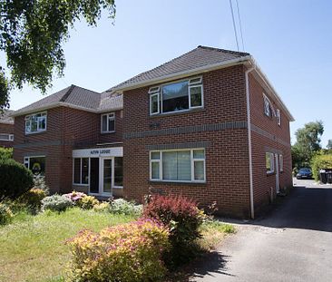 1 bed studio flat to rent in Talbot Avenue, Bournemouth, BH3 - Photo 2