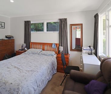 Stokes Valley Living - Photo 1