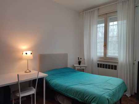 Ampia camera singola arredata per studenti/lavoratori - Photo 5