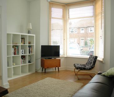 Lovely one-bed garden flat in Hither Green - Photo 1