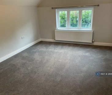 1 bedroom semi-detached house to rent - Photo 5