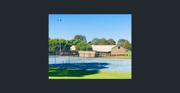 Stunning Property - Photo 1