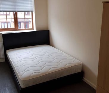 Double Rooms Available ALL BILLS INCLUDED Students Welcome! - Photo 4