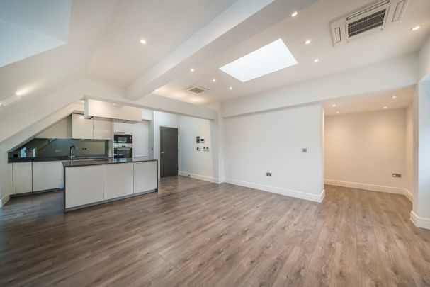 Kew Bridge Road, Brentford, TW8, London - Photo 1