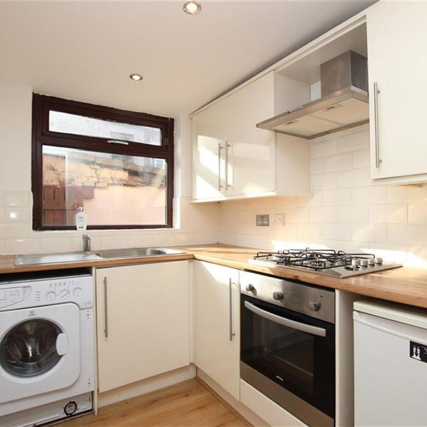 3 bedroom House To Let - Photo 1