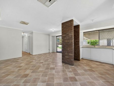 Affordable Charm in Thornlie Awaits You! - Photo 2