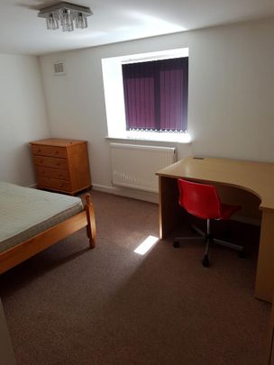 4 bedroom apartment to rent - Photo 1