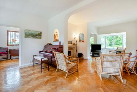 6 bedroom detached house to rent - Photo 2