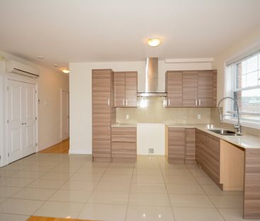 2065 Rue Notre Dame, Montréal (Lachine), QC H8S - Photo 2