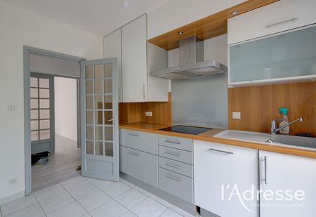 Location appartement 4 pièces, 84.39m², Bastia - Photo 2