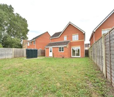 3 bedroom detached house to rent - Photo 3