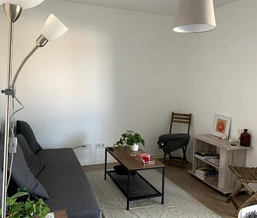 Mit Balkon: Moderne, schöne und lichtdurchflutete 2 Zimmer-Wohnung in idealer Lage zum Marburger Bahnhof, Neue Kasseler Str. 12g - Foto 2