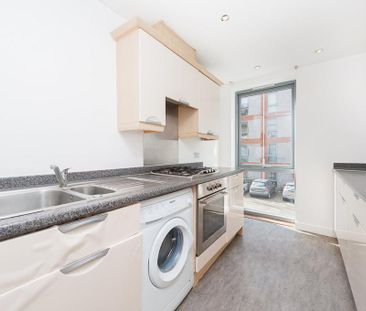 2 bedroom flat to rent - Photo 5