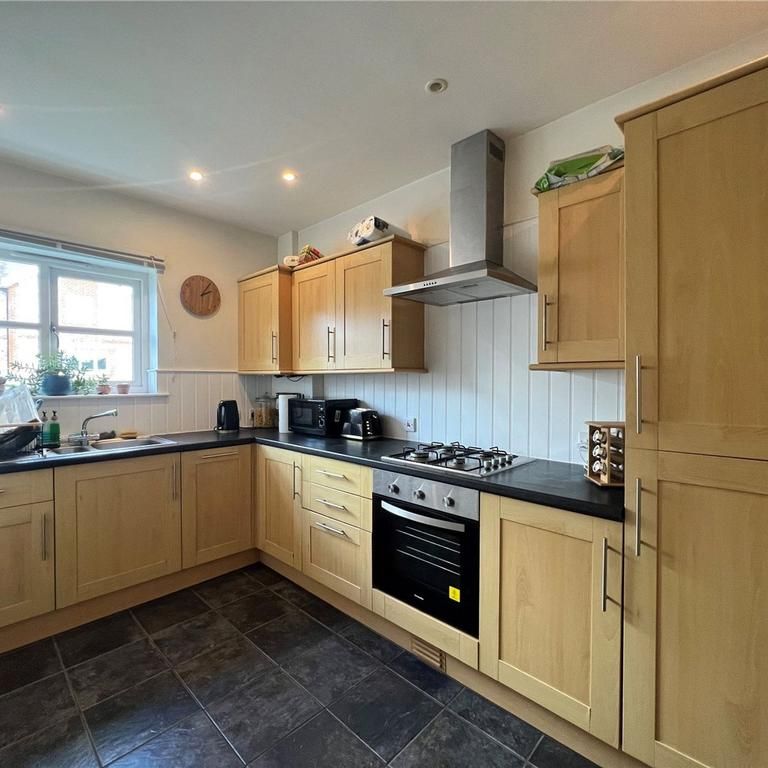 3 bedroom terraced house to rent - Photo 1
