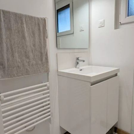 A LOUER - Studio meublé - Proche Campus 1 et Institut Lemonnier - Photo 3