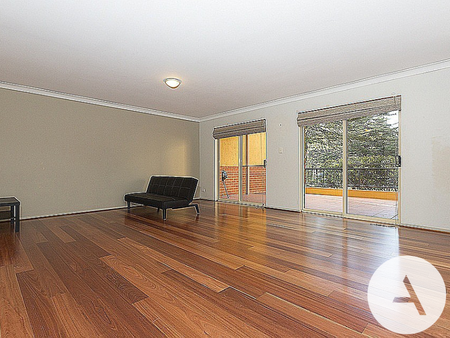 30/25 Fawkner Street, Braddon ACT 2612 - Apartment For Rent | Domain - Photo 2