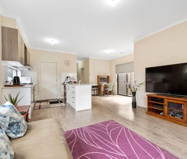 Contemporary Living with Comfort and Convenience - Photo 3