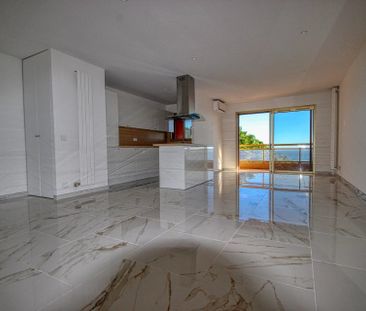 ROQUEBRUNE "Cabbé" Superbe 3 Pièces | Vue mer | Garage - Photo 2