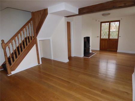 4 bedroom detached house to rent - Photo 2