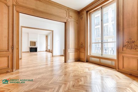 location Appartement T7 DE 360.2m² À PARIS - Photo 2