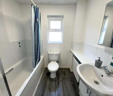 Deans Gate, Willenhall, WV13 - Photo 4