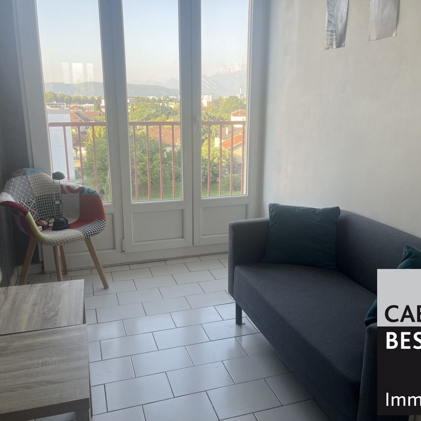 Location Appartement 5 pièces 70m² ST MARTIN D HERES 38400 - Photo 1