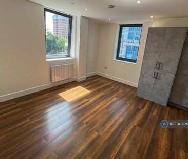 1 bedroom flat to rent - Photo 1