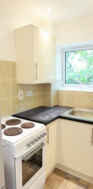 Mulberry Court, Bracknell Mulberry Court, Bracknell - Photo 1