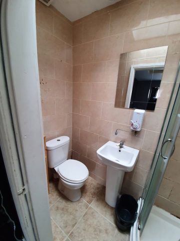 Room in a Shared House, Humberstone Drive, LE5 - Photo 5