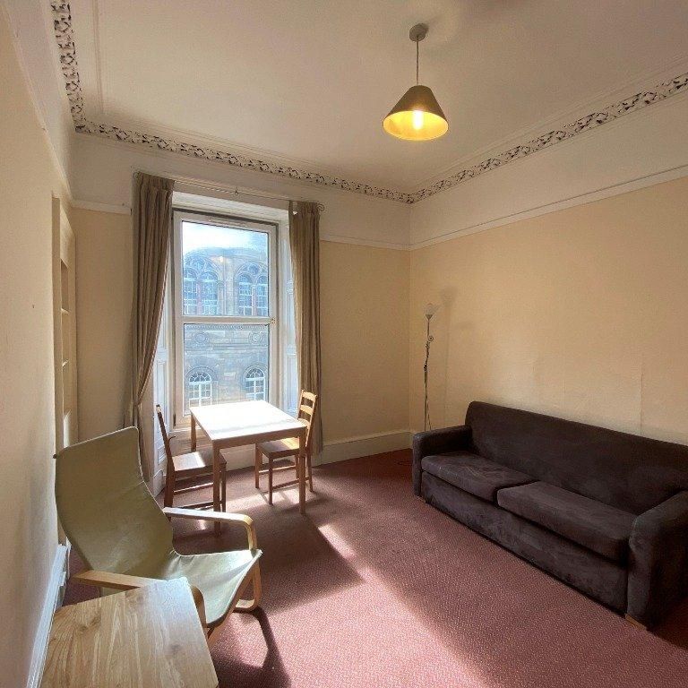 3 bedroom flat to rent - Photo 1