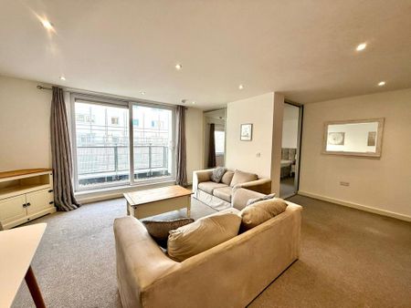 1 bedroom flat to rent - Photo 2