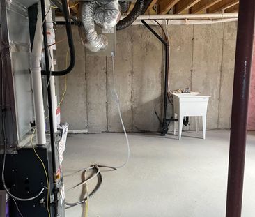 For Lease - 102 Burnhamthorpe Road E Road Unit# Oakvill, Oakville, ... - Photo 6