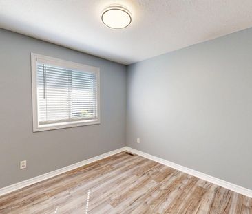 For Lease - 3252 Meadowgate Boulevard Unit# Upper, London South, On... - Photo 2