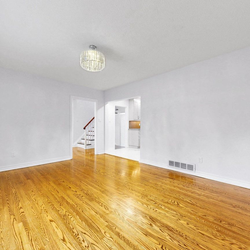 For Lease - 24 Laureleaf Road, Markham, Ontario - Photo 1