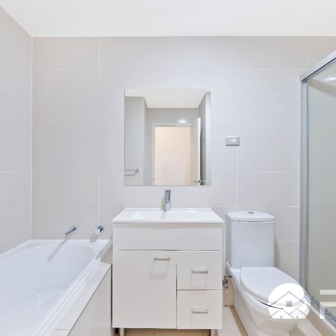 106/15 Young Rd CARLINGFORD - Photo 1