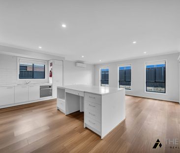 65 Adelong Boulevard, Cobblebank, Vic 3338 - Photo 4