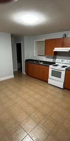 1 bedroom bsmt suite walking dist to BCIT - Photo 1