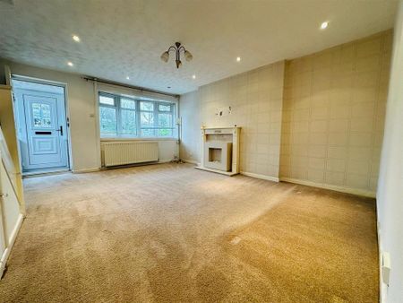 3 bedroom semi-detached house to rent - Photo 3