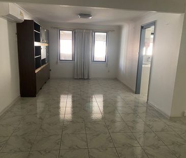 Walking Distance to Stocklands shopping centre - Photo 2