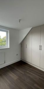 3 bedroom flat to rent - Photo 3