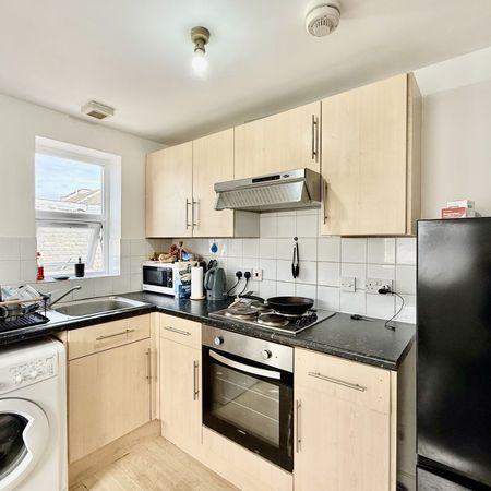 Alhambra Road - Photo 3