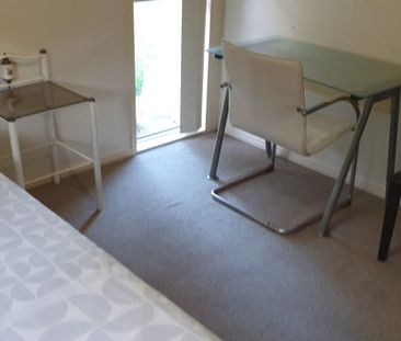 Furnished single room For International student - Photo 2