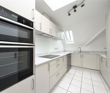 3 bedroom penthouse to rent - Photo 2