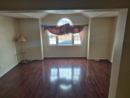 For Lease - 10 Donnenwerth Drive, Kitchener, Ontario - Photo 2