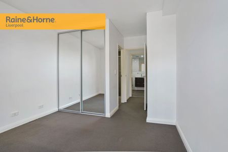 Perfect Location! - Photo 2