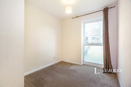 2 bedroom apartment to rent Mulgrave Road, Sutton, SM2 - Photo 3